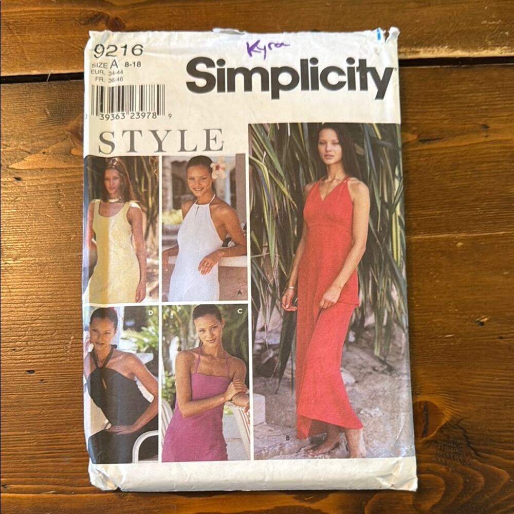 Simplicity Sewing Pattern 9216‎ Summer Maxi Halter Sundress Style